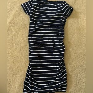 Old Navy Maternity Short-Sleeve Bodycon Dress